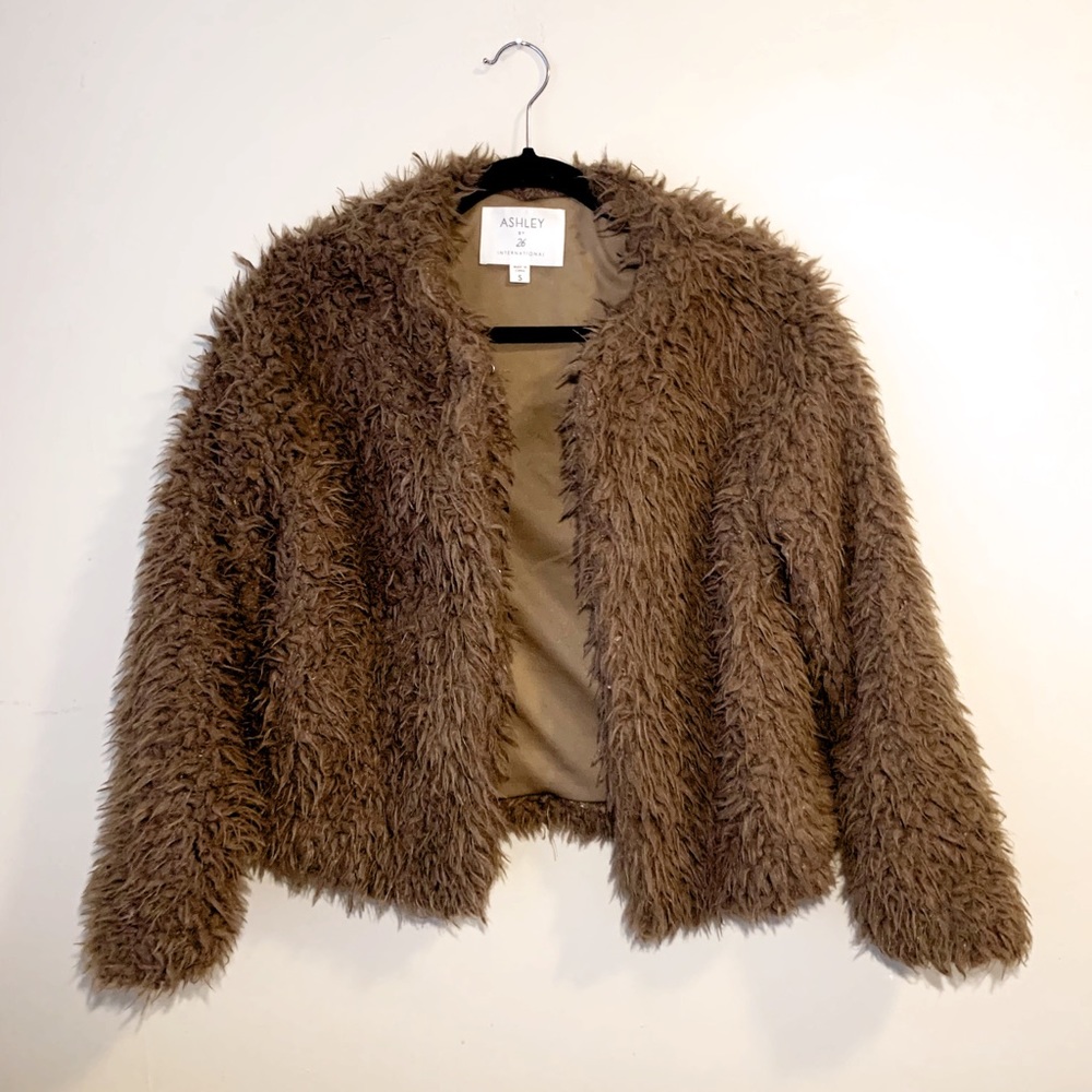 Teddy/ Sherpa Tan Jacket 90s Look